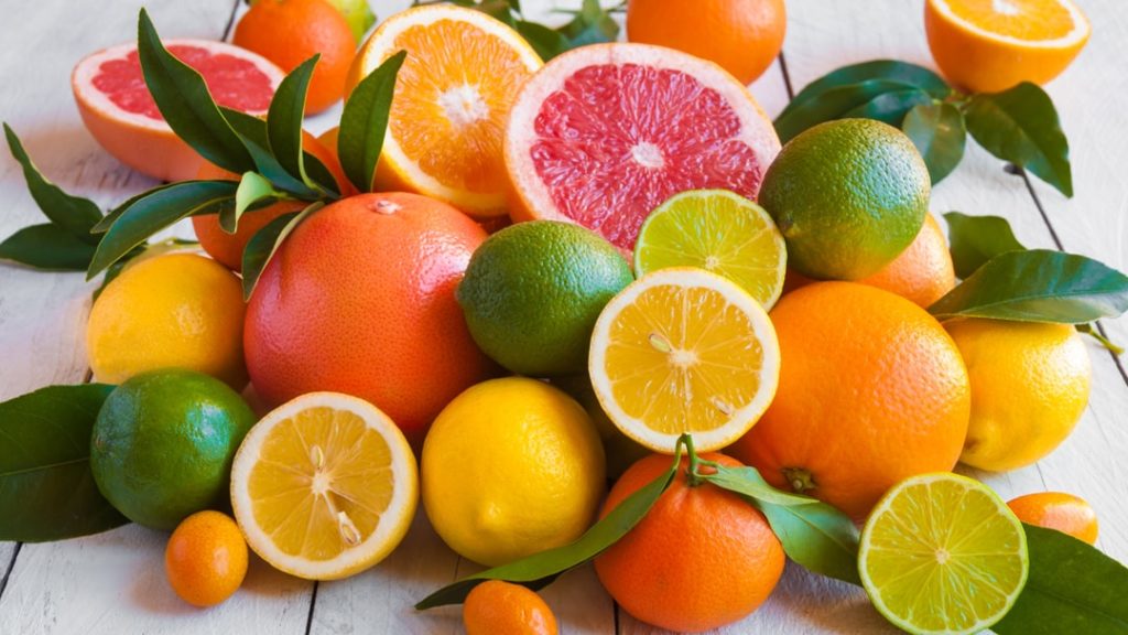 citrus fruits vitamin c healthy eyes