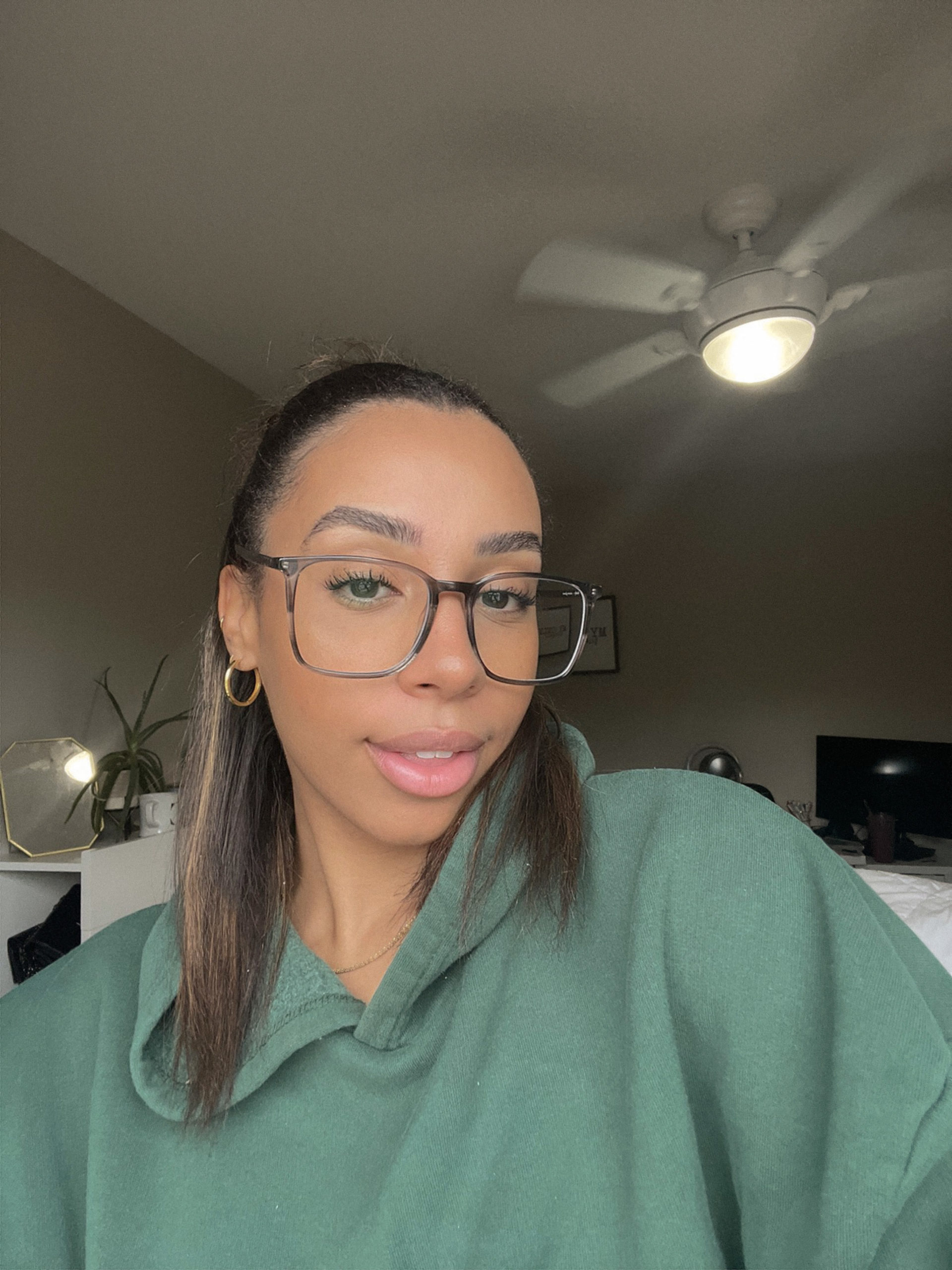 Eyeglass styles 20222023 trends for men and women Clearly