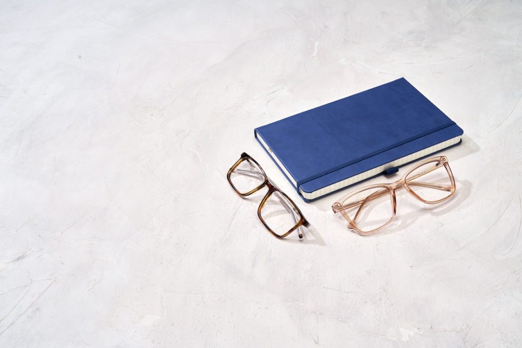 How to buy your first reading glasses online? Clearly